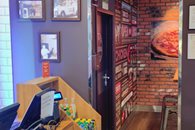 Domino-s-Pizza-od-srodka